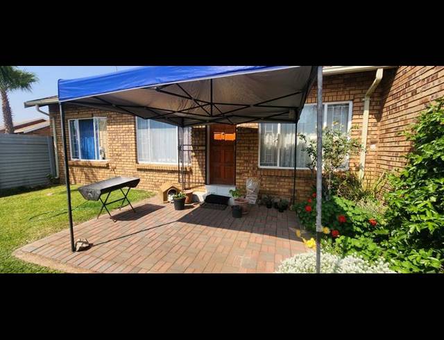 2 BEDROOM TOWNHOUSE FOR SALE IN NINAPARK